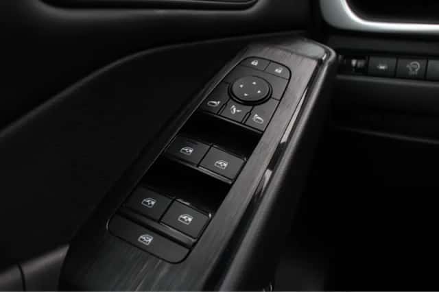 Nissan Qashqai (2023) thumbnail 16