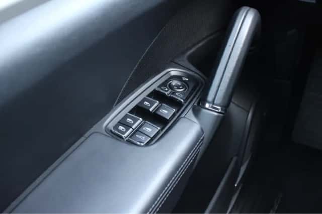 Porsche Cayenne (2015) thumbnail 18