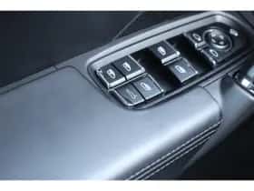 Porsche Cayenne (2015) thumbnail 19