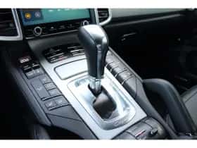 Porsche Cayenne (2015) thumbnail 27
