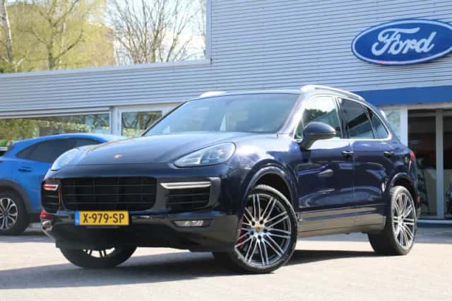Porsche Cayenne (2015) thumbnail 35