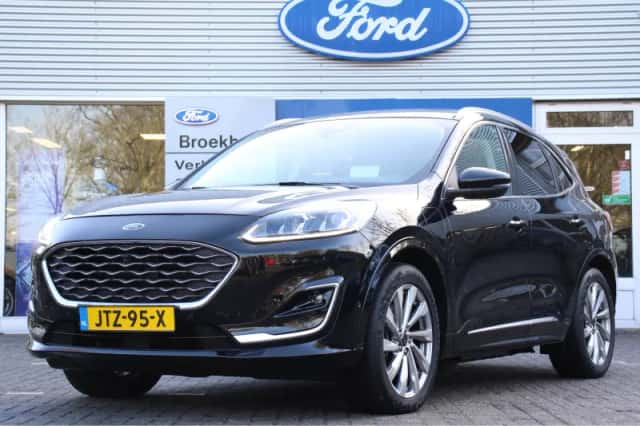 Ford Kuga (2021) thumbnail 1