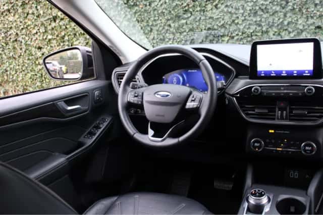 Ford Kuga (2021) thumbnail 11