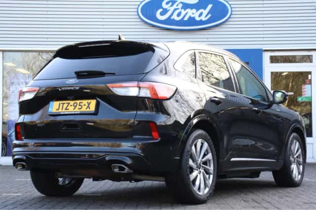 Ford Kuga (2021) thumbnail 3