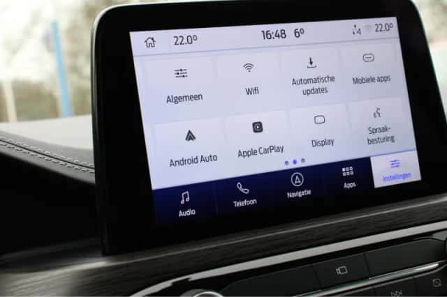 Ford Kuga (2021) thumbnail 23