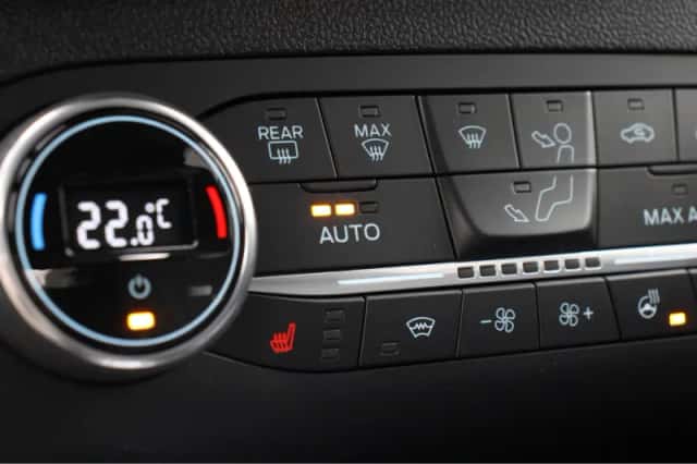Ford Kuga (2021) thumbnail 27