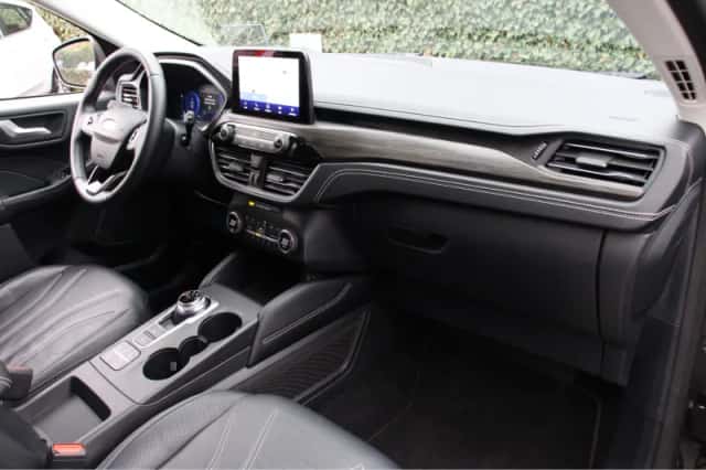 Ford Kuga (2021) thumbnail 6