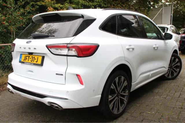 Ford Kuga (2022) thumbnail 44