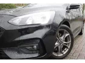 Ford Focus (2021) thumbnail 38