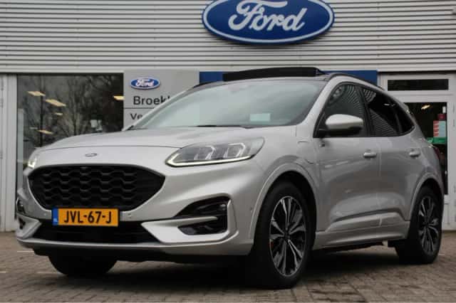 Ford Kuga (2021) thumbnail 1