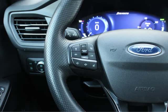 Ford Kuga (2021) thumbnail 11