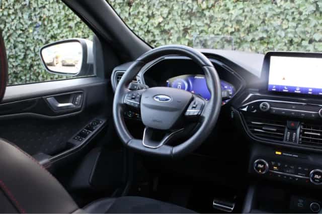 Ford Kuga (2021) thumbnail 10