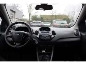 Ford Ka (2017) thumbnail 5