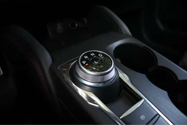 Ford Kuga (2023) thumbnail 12