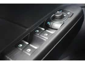 Ford Kuga (2023) thumbnail 24