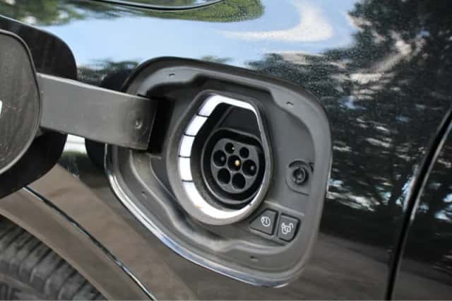 Ford Kuga (2023) thumbnail 41