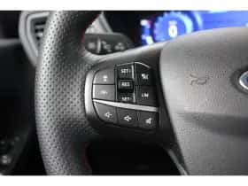 Ford Kuga (2023) thumbnail 7