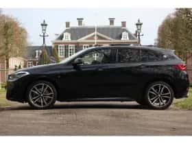 BMW X2 (2020) thumbnail 2