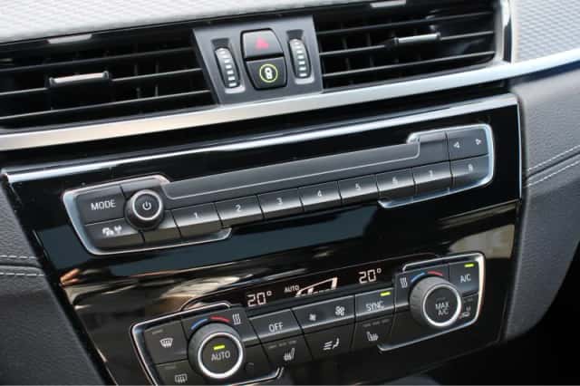 BMW X2 (2020) thumbnail 24