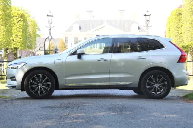 Volvo XC60 (2019) thumbnail 2