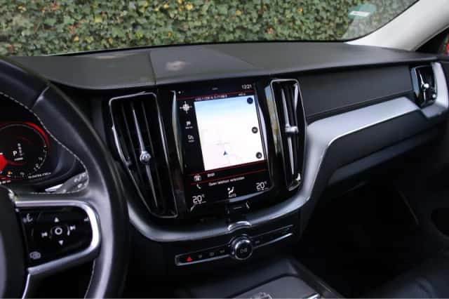 Volvo XC60 (2019) thumbnail 22