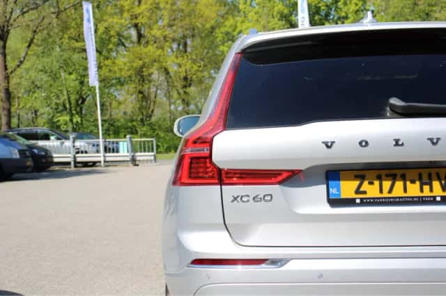 Volvo XC60 (2019) thumbnail 35
