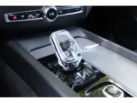 Volvo XC60 (2019) thumbnail 8