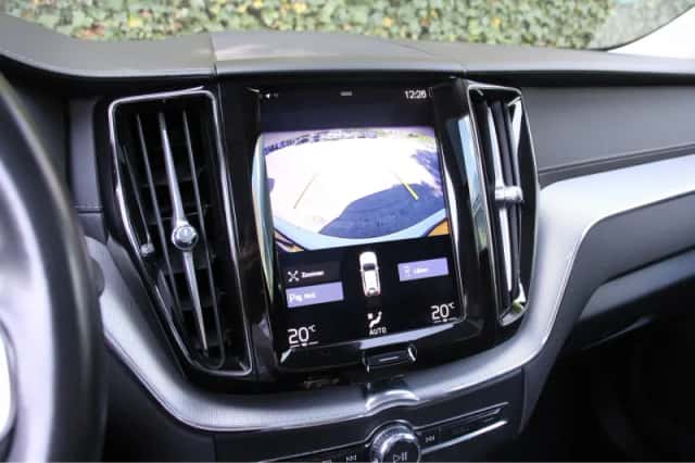 Volvo XC60 (2019) thumbnail 10