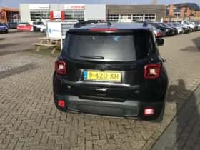 Jeep Renegade (2022) thumbnail 9