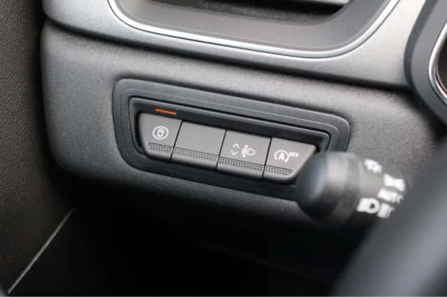 Renault Captur (2024) thumbnail 15