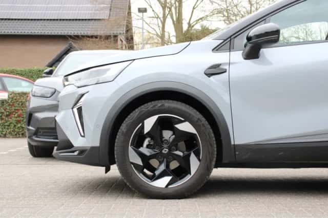 Renault Captur (2024) thumbnail 27