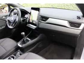 Renault Captur (2024) thumbnail 6