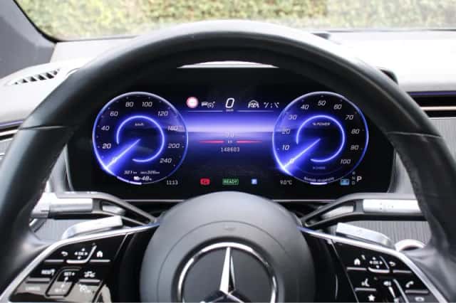 Mercedes-Benz EQS (2022) thumbnail 12