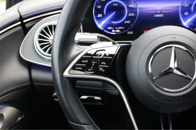 Mercedes-Benz EQS (2022) thumbnail 16