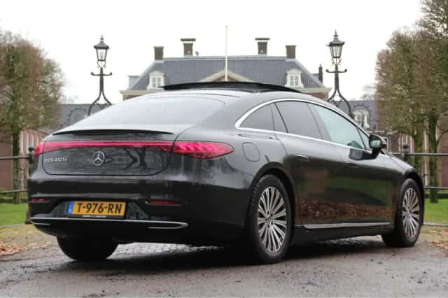 Mercedes-Benz EQS (2022) thumbnail 3
