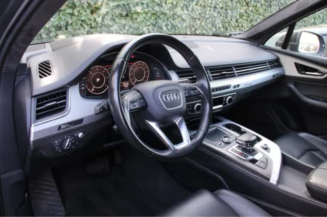 Audi Q7 (2016) thumbnail 4