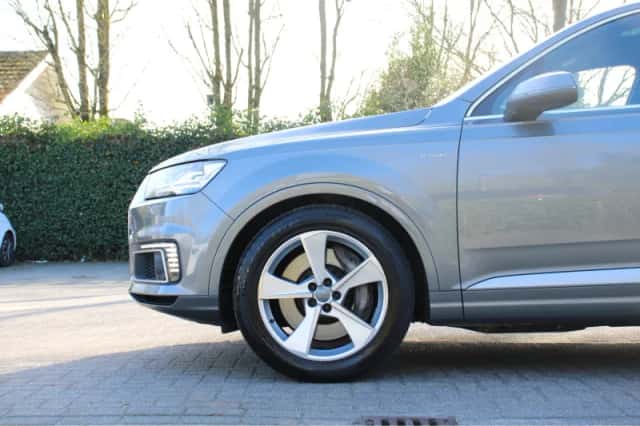 Audi Q7 (2016) thumbnail 45
