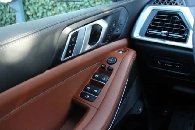 BMW X5 (2025) thumbnail 18