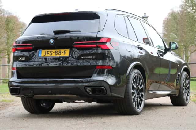 BMW X5 (2025) thumbnail 3