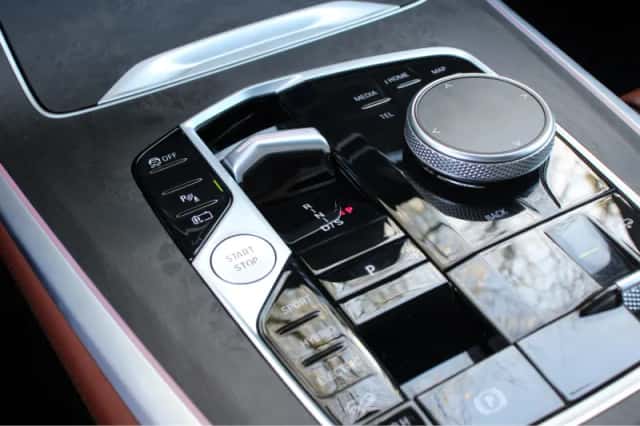 BMW X5 (2025) thumbnail 32