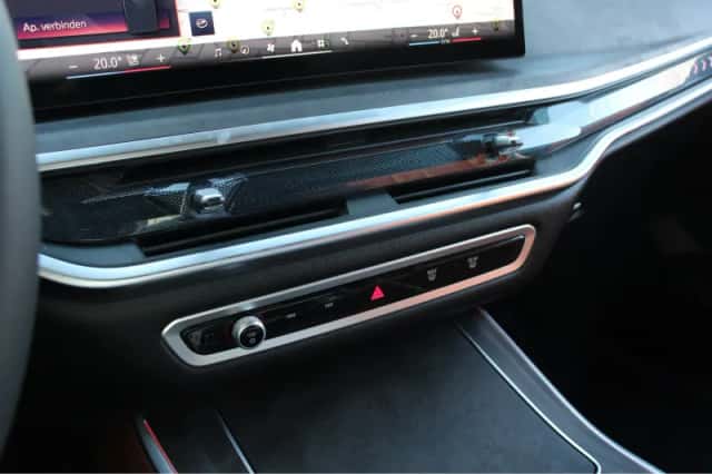 BMW X5 (2025) thumbnail 38