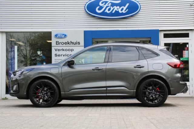 Ford Kuga (2026) thumbnail 2