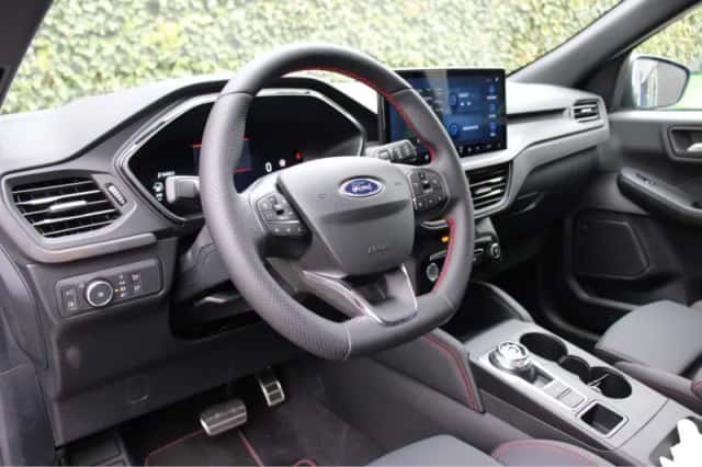 Ford Kuga (2026) thumbnail 4