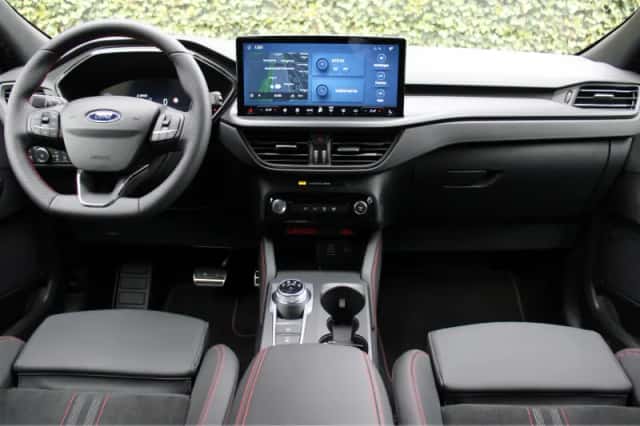 Ford Kuga (2026) thumbnail 5