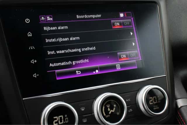 Renault Kadjar (2019) thumbnail 23