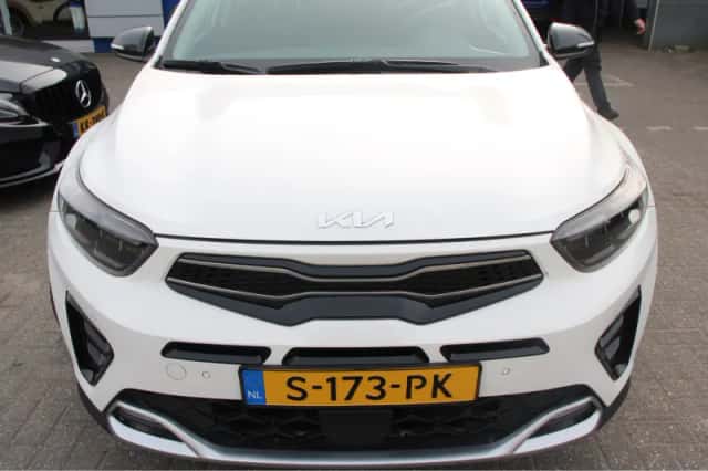Kia Stonic (2022) thumbnail 32