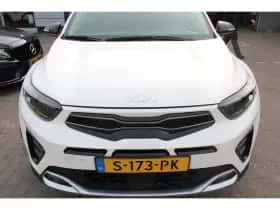 Kia Stonic (2022) thumbnail 32