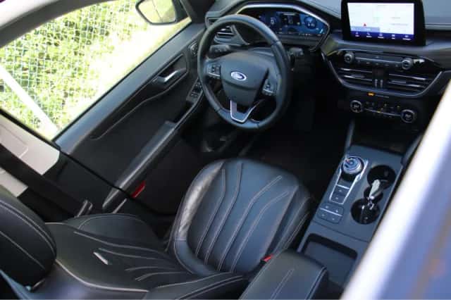 Ford Kuga (2020) thumbnail 35