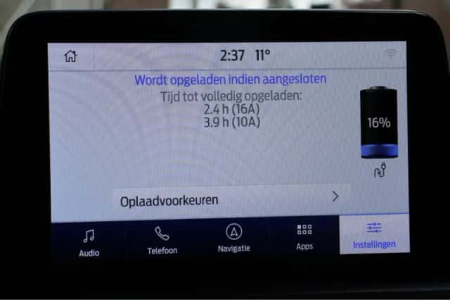Ford Kuga (2020) thumbnail 9