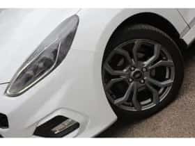 Ford Fiesta (2020) thumbnail 38